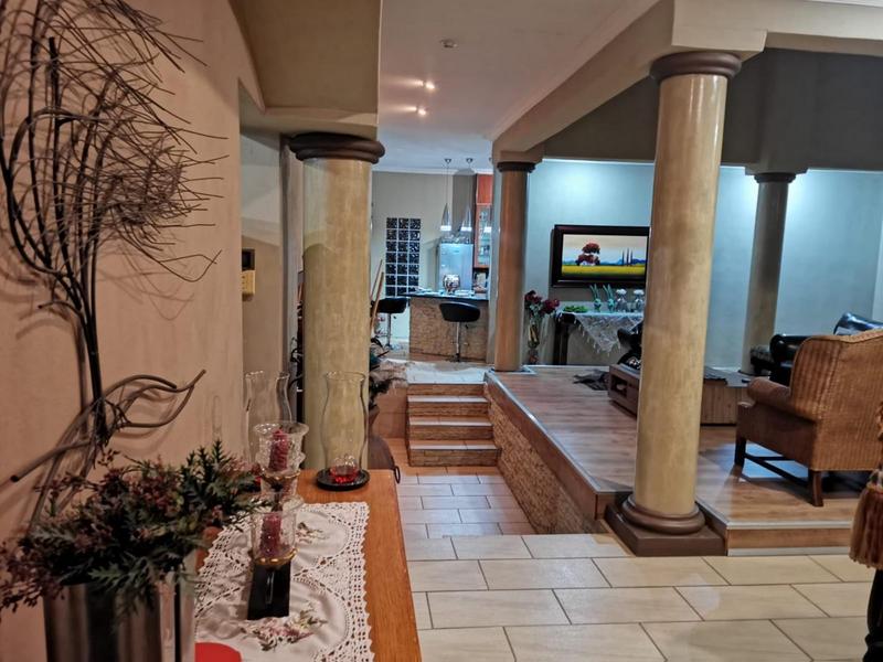 4 Bedroom Property for Sale in Kuruman Northern Cape